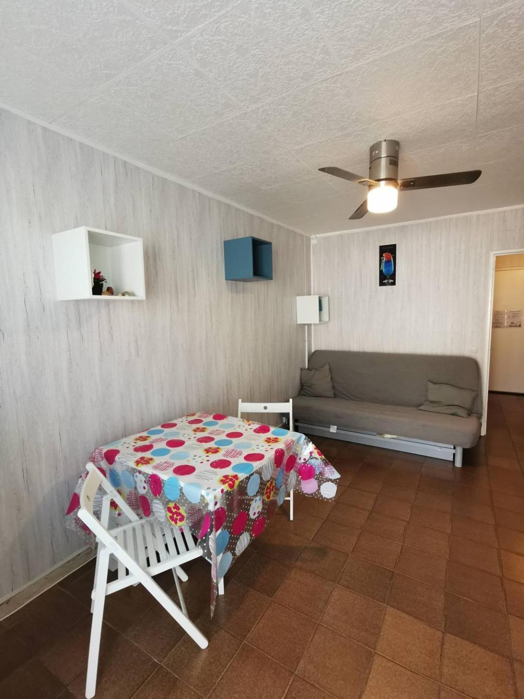 As18262 - Studio En Centre Ville Le Grau-du-Roi Eksteriør bilde